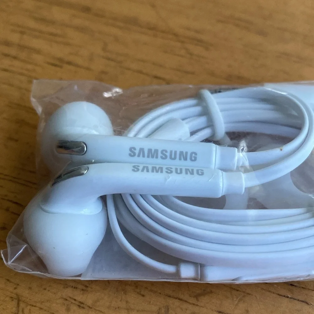 SAMSUNG stereo headset new